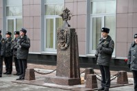 Шагнувшим в бессмертие
