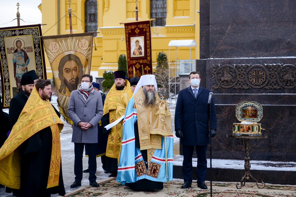 Освящение памятника и проводы ковчега с частицей мощей св. бл. вл. кн. Александра Невского в Нижнем Новгороде.