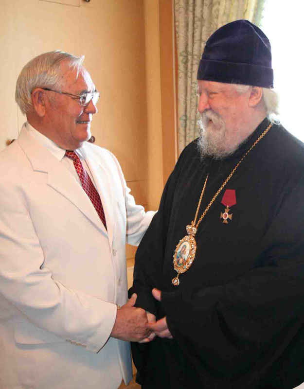 Поздравление с 80-летием Высокопреосвященнейшего Митрополита Чебоксарского и Чувашского Варнаву